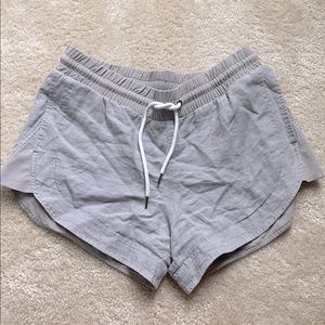 Athleta Women’s drawstring linen shorts